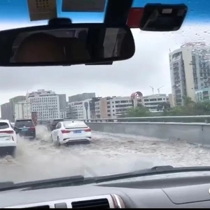 全市24小时平均雨量124毫米!强势“龙舟水”致多地积水