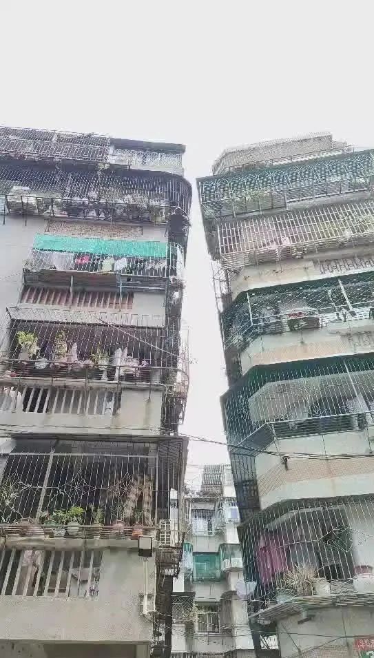 汕头一高楼受台湾地震影响出现倾斜?官方回应