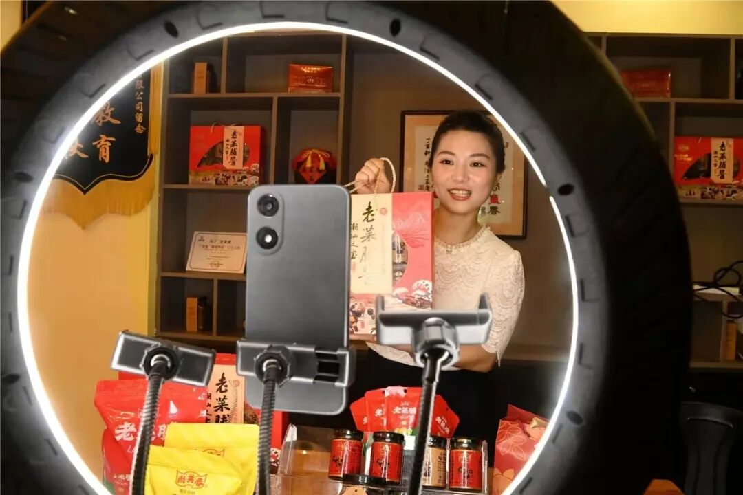 汕头:网红团队青春激情赋能“百千万工程”