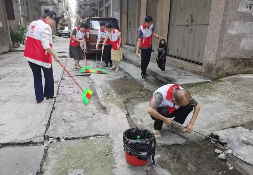 迅速集结!揭阳市妇联系统投身“两清”攻坚,守护群众健康家园