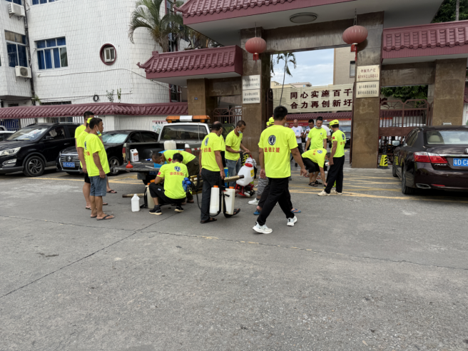 防蚊灭蚊齐参与,共建健康好家园—汕头市潮南区红十字会开展防蚊灭蚊爱国卫生运动