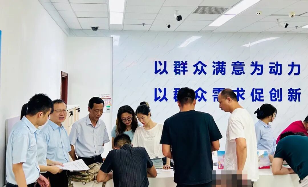从军营到家乡,濠江“一站式”服务温暖开启光荣返乡路