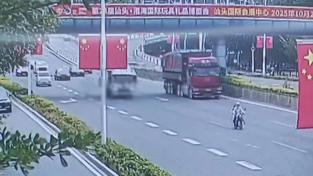 曝光台 | 货车漏洒被举报  违规司机受处罚