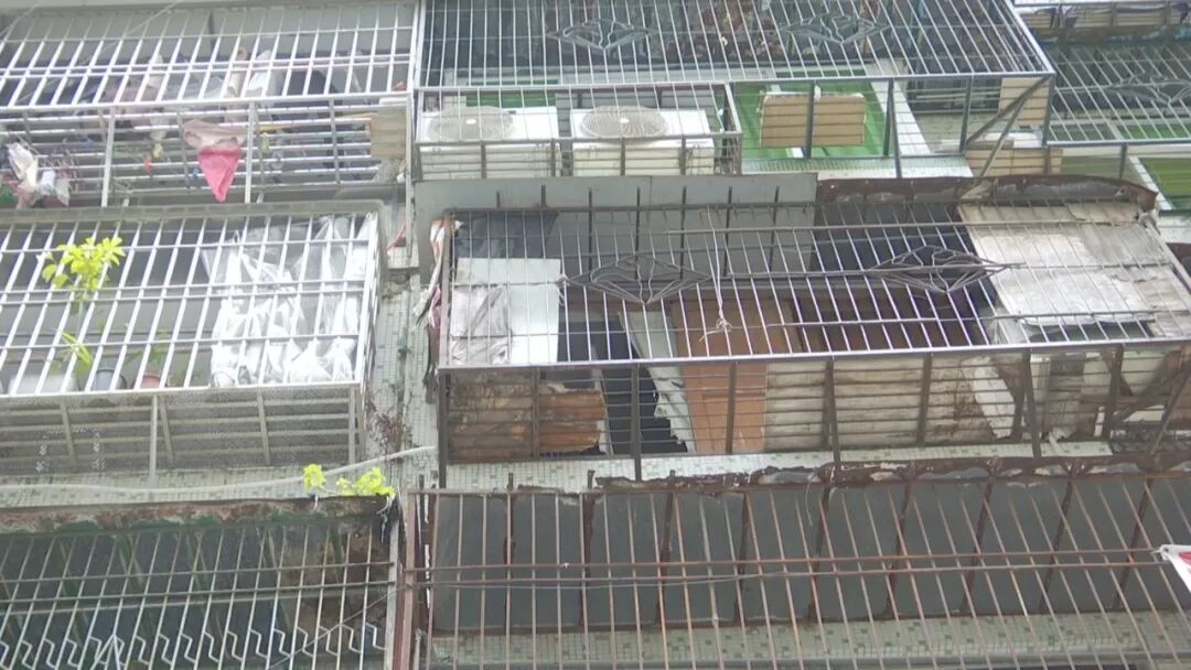 楼栋飘异味  邻里受困扰