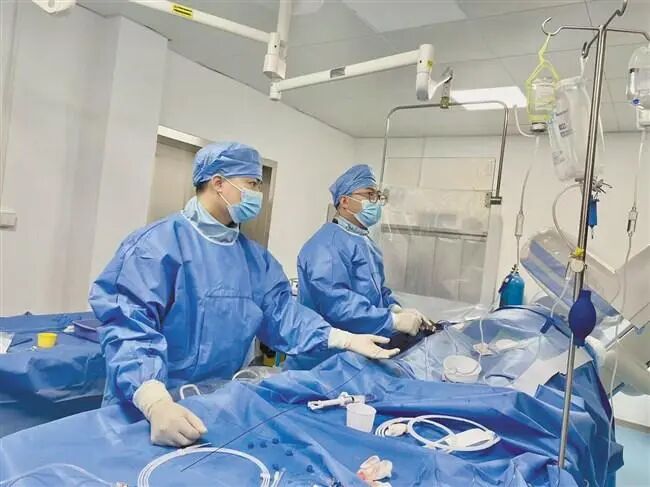 汕大医附一院助力濠江医院实现诊疗新突破 粤东首例心脑联合造影术成功实施