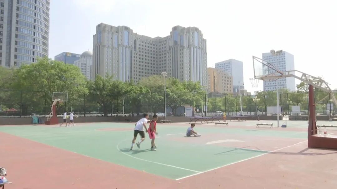 少年打球心跳骤停  汕揭医护合力从死亡线拉回