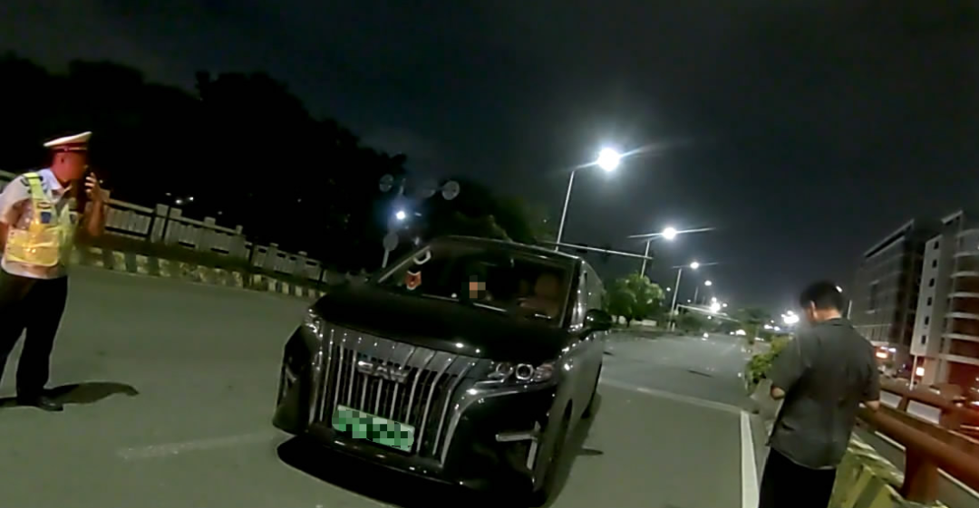 除险4号|汕头公安交管部门查获“大胃王”面包车,驾驶员已被刑拘