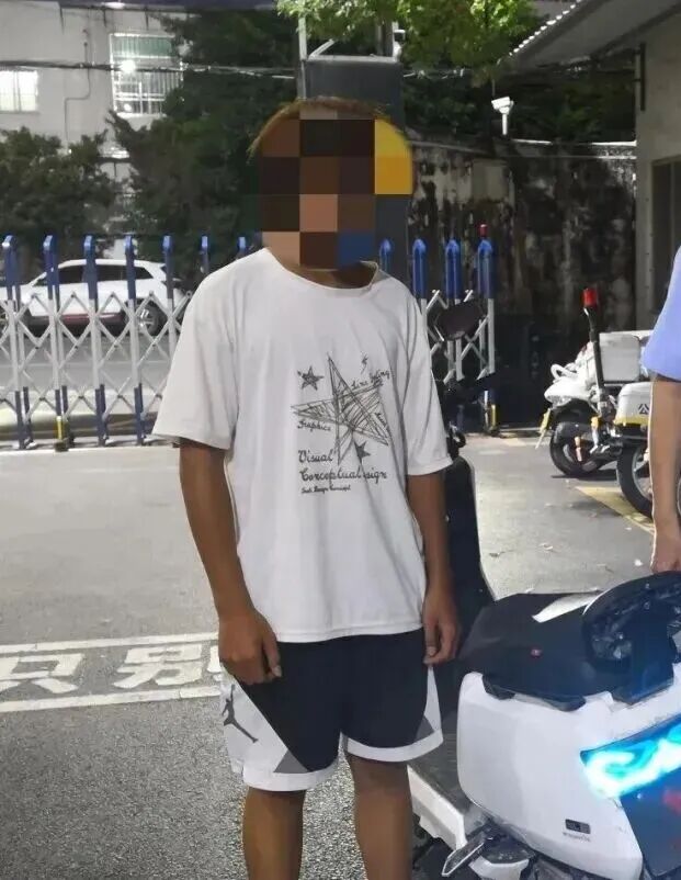 路安守护|深夜“翘车头”炫技?汕头公安交管部门迅速查处!