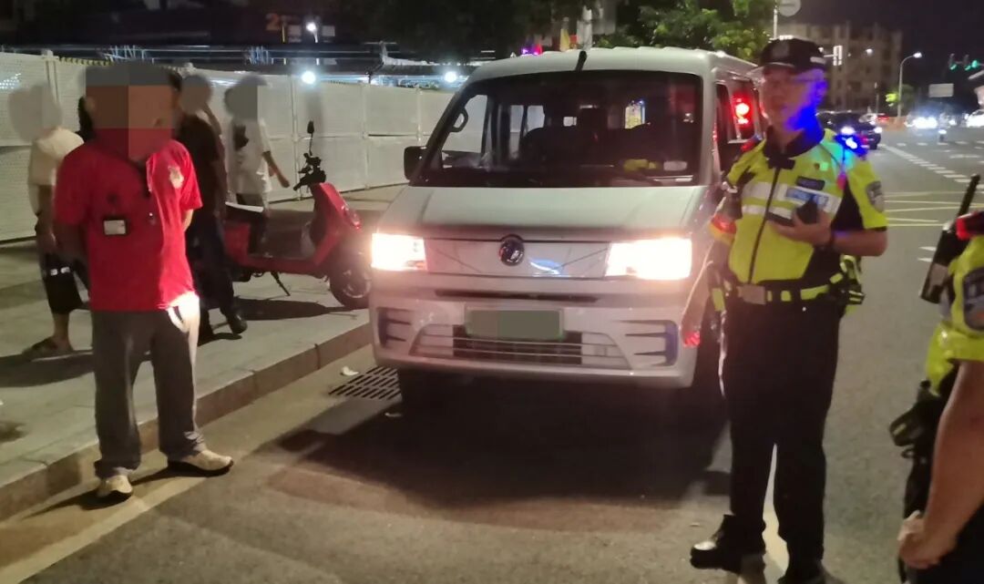 除险5号|别拿生命“挤一挤” !汕头交警持续严查超员超载违法行为