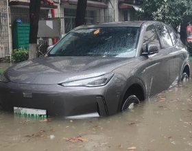 汛期多雨！万一爱车泡水，保险到底赔不赔？