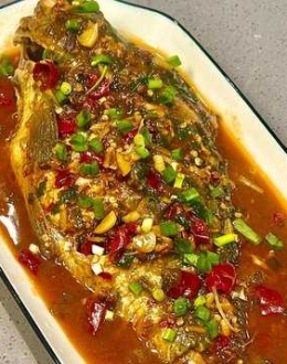 茶油红烧鱼：肉质鲜嫩的硬菜