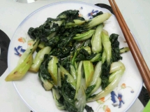 茶油清炒时蔬：清爽可口的绿色美味