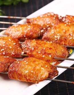 茶油烤鸡翅：外焦里嫩的烤制美味