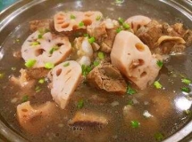香浓醇厚！暖到心坎里的莲藕排骨汤