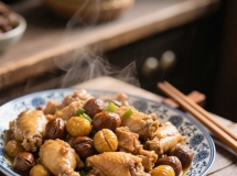 茶油栗子鸡：醇厚鲜香的秋冬暖菜