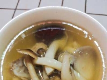 山茶油菌菇汤：更多维度的美味探索