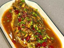 茶油红烧鱼：肉质鲜嫩的硬菜