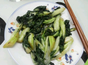 茶油清炒时蔬：清爽可口的绿色美味