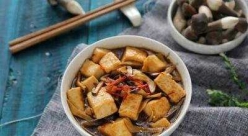 山野珍鲜遇家常豆腐，山茶油慢焖出满嘴鲜醇