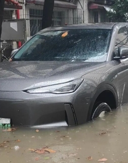 汛期多雨！万一爱车泡水，保险到底赔不赔？