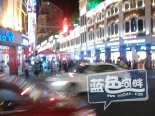 厦门市区夜行中山路步行街1
