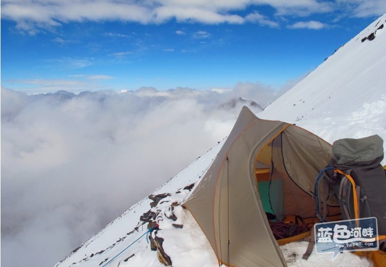西邻雪山