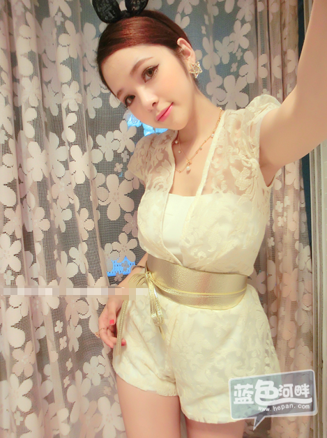 蕾丝收腰连体裤.png