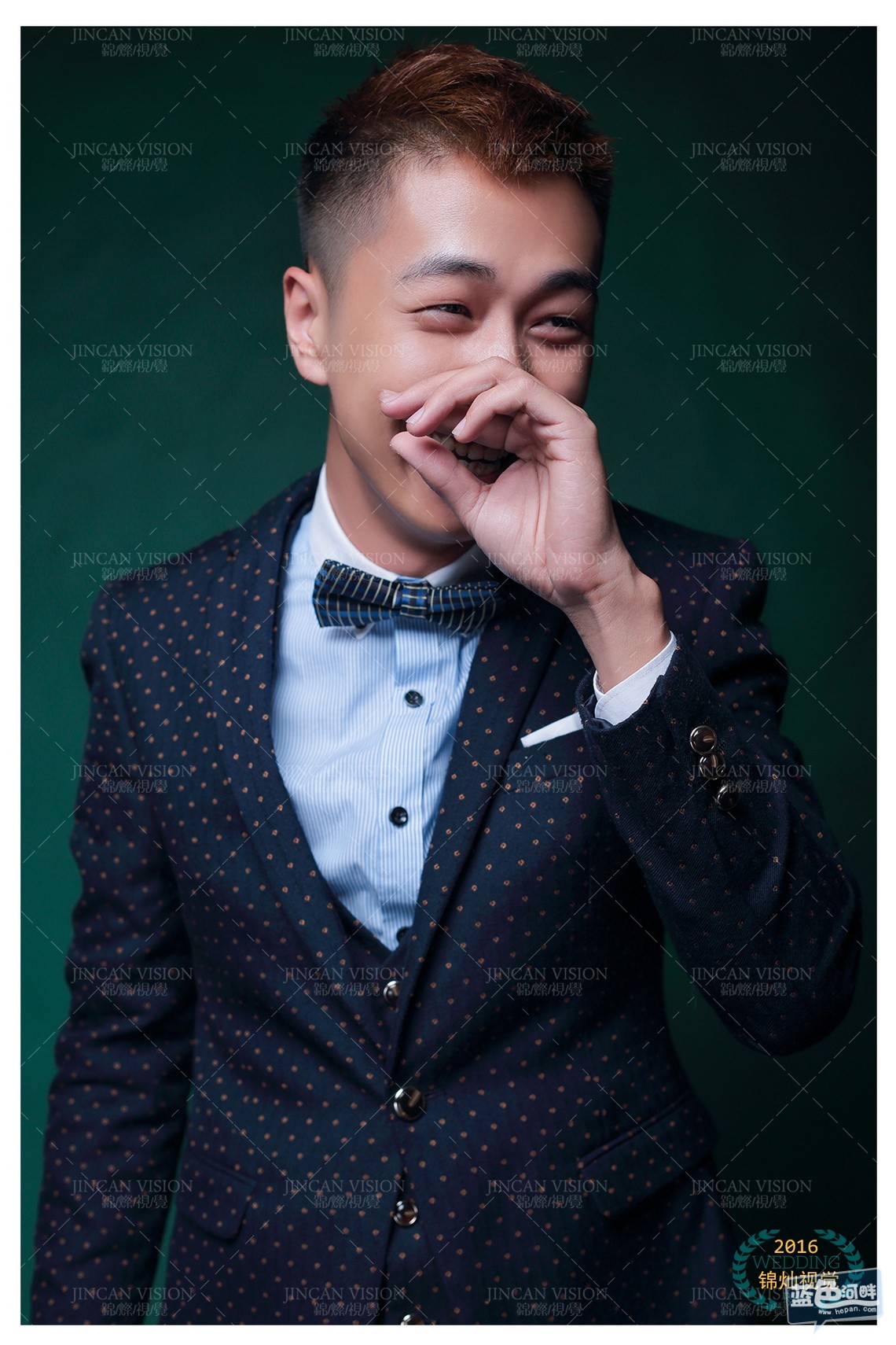 汕头单色背景婚纱拍摄