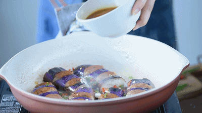 f10e574f1579de4b5448209b509033aa.gif