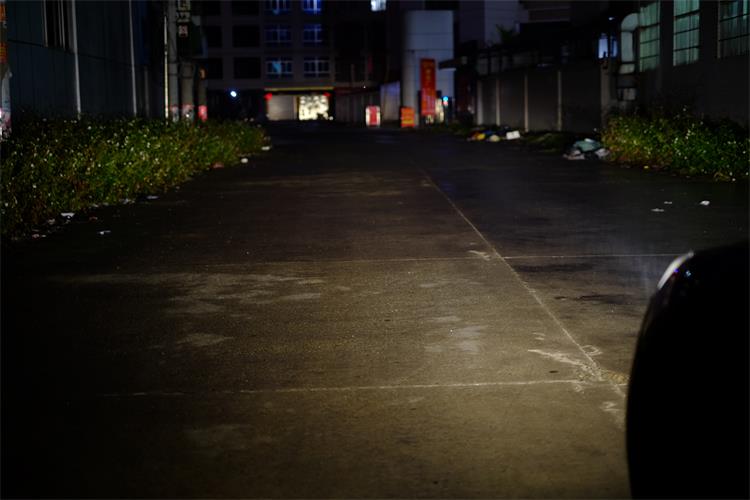 4.原车远灯效果.JPG