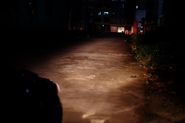 3原车灯光远光.JPG