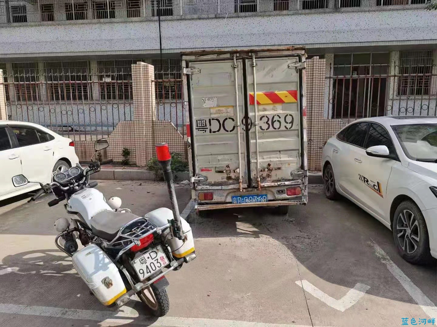 光华路1.jpg