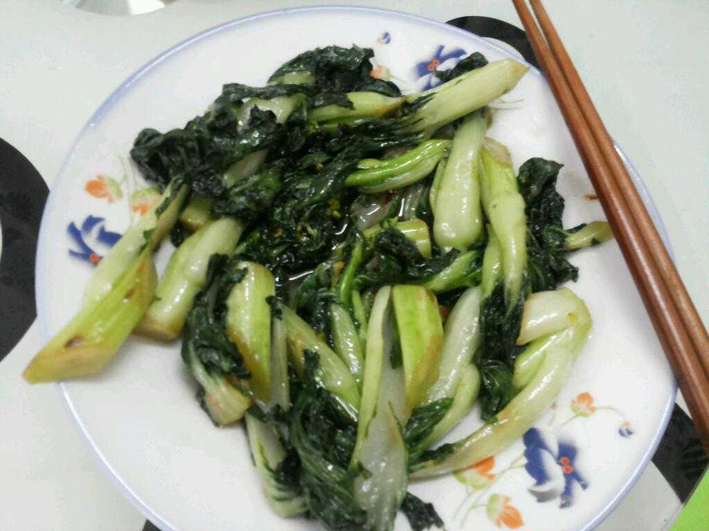 茶油清炒时蔬：清爽可口的绿色美味