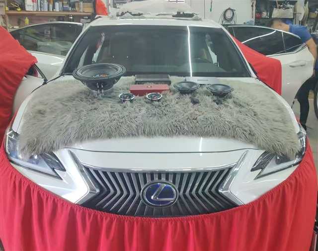 1.改装车型——雷克萨斯ES300H.jpg