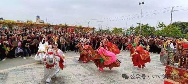 鳌鱼舞、双鸡舞、布马舞……澄海这个地方的文化活动丰富多彩，年味已拉满 ... ...