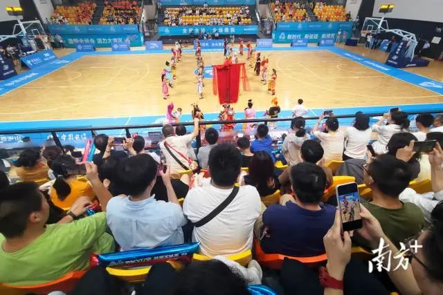 汕头：激情十五运 满城文明风