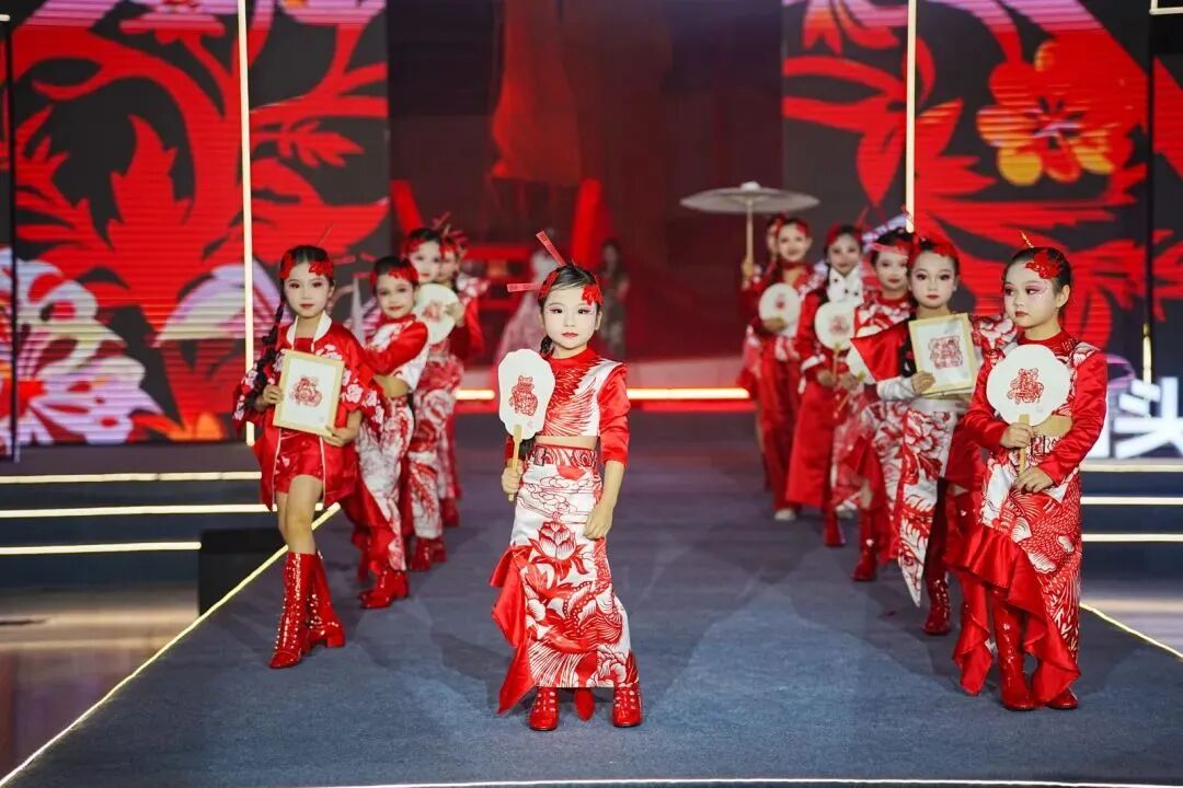 运动激情×潮味风情！这是汕头十五运限定体验！ 2025-09-05 20:28 ...